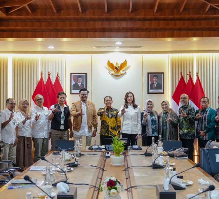 Menteri Kehutanan dan Menteri Pariwisata Bahas Kolaborasi Strategis, Termasuk Peningkatan Keselamatan di Destinasi Wisata Alam