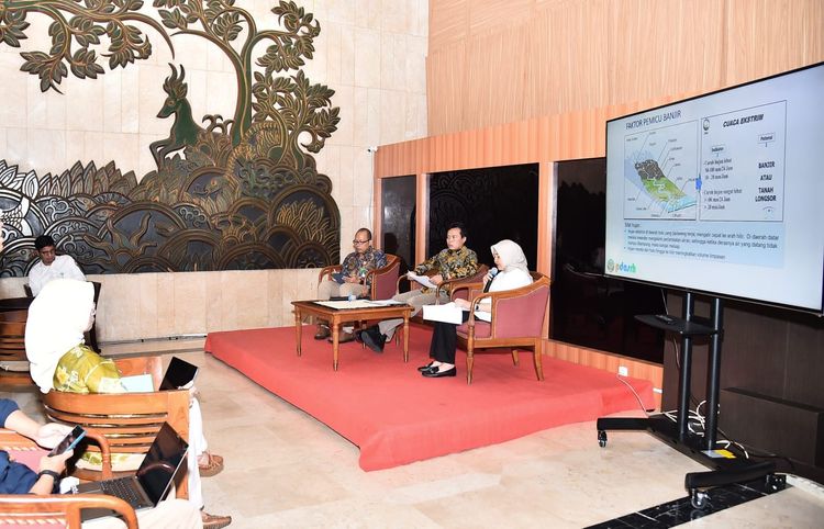 gambar berita