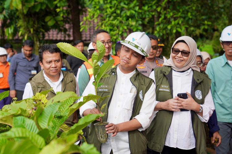gambar berita