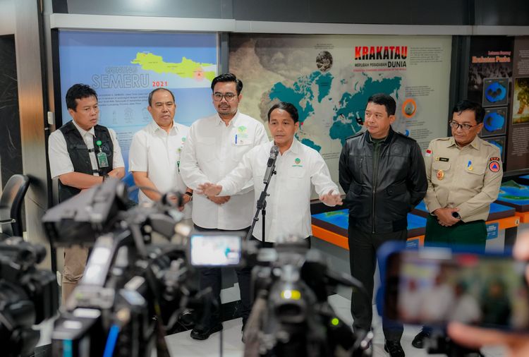 Menhut Raja Antoni: Kebakaran Hutan 2025 Per Hari Ini Terkendali Dengan Baik